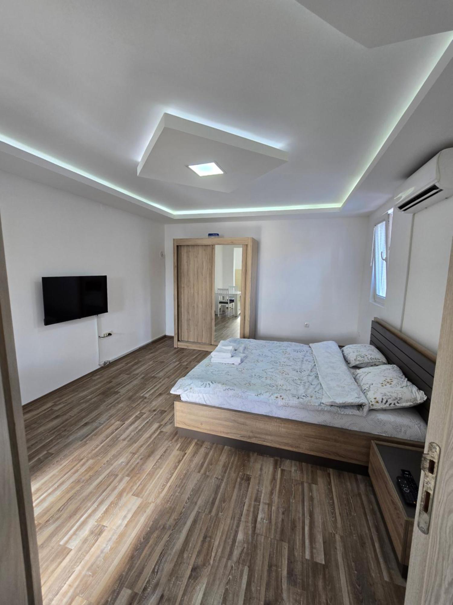 Apartman Tolosi Podgorica Exterior foto
