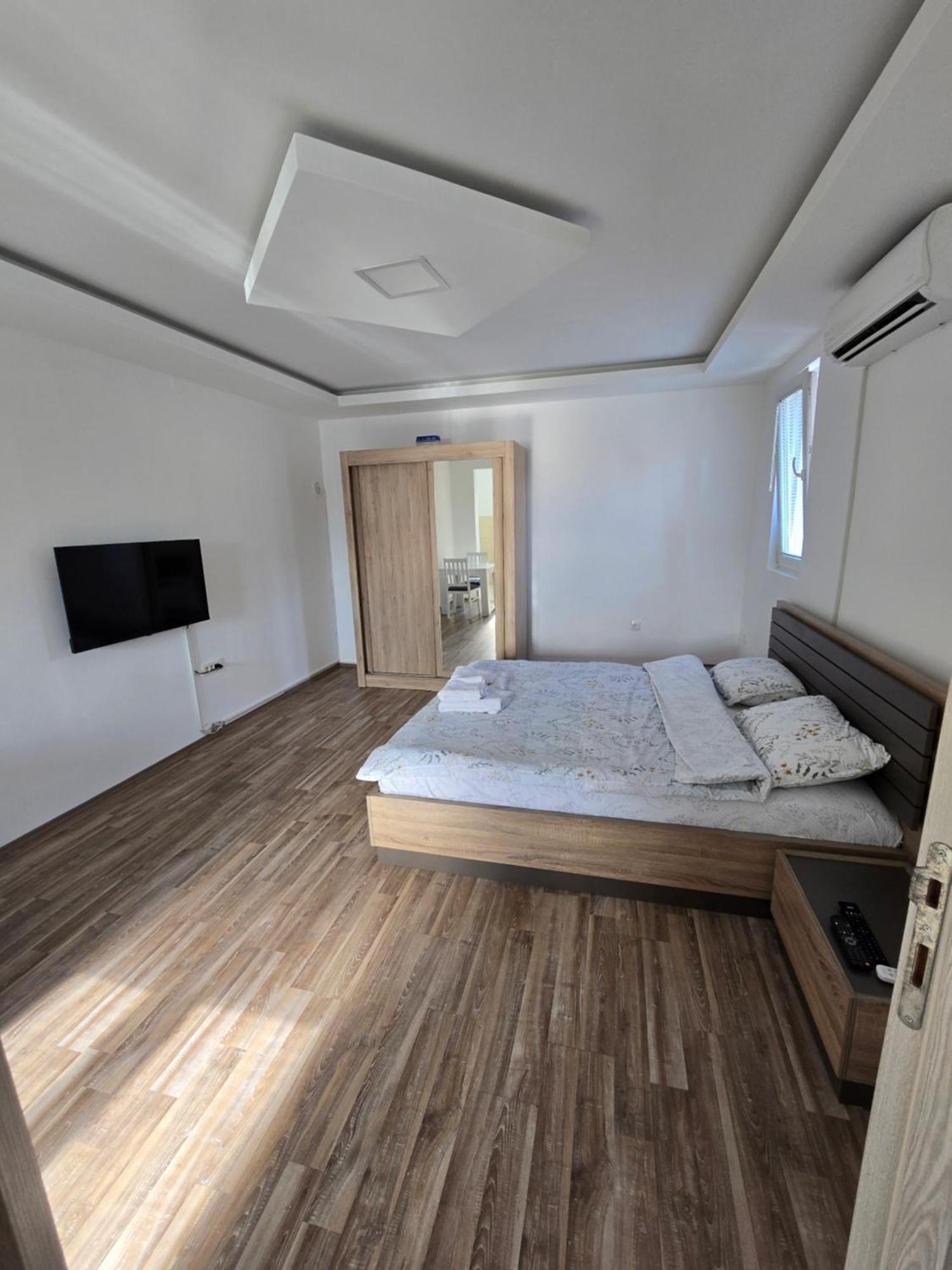 Apartman Tolosi Podgorica Exterior foto